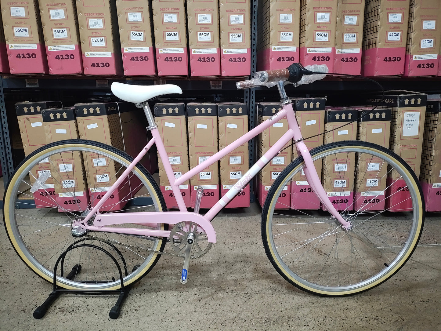 #1194 - City Bike (3-Speed) | "Bubble Gum" (Medium - 48cm, Very Good Condition)